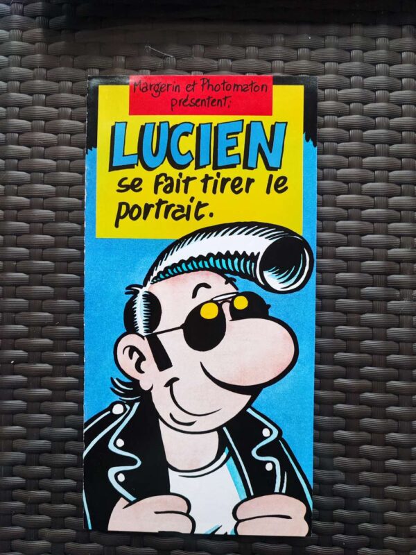Lucien se fait tirer le portrait - Publicité, encart pour PHOTOMATON